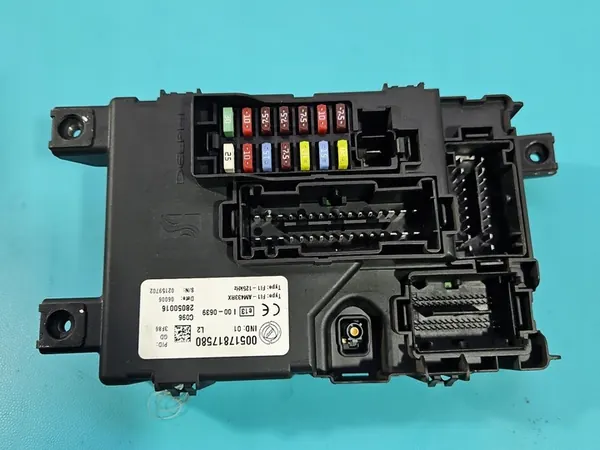 Unité de contrôle moteur Fiat Grande Punto 1.2 8V 65CV image 5