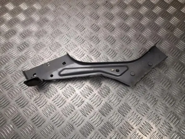Voorste rechter spatbordbeugel OEM 620438763R image 2