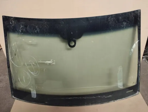 Mercedes-Benz OE AMD136345 Gebrauchte Frontscheibe image 2