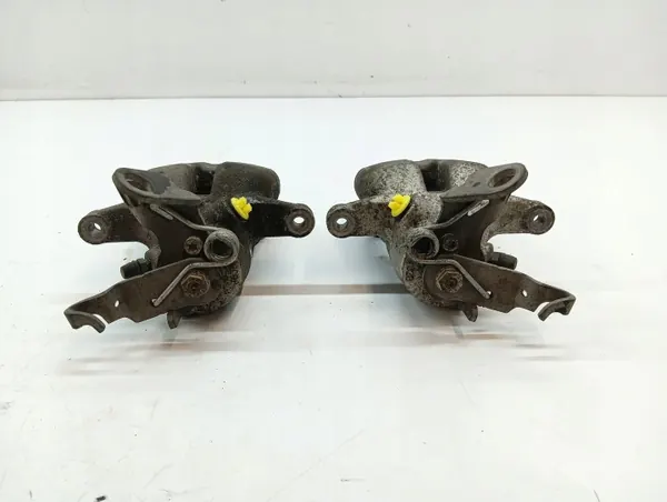 Remklauw links rechts achter Skoda Superb II 2008-2015 OEM image 3