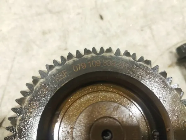 Audi A8 2015 Skruvset OEM 079109339AR image 8
