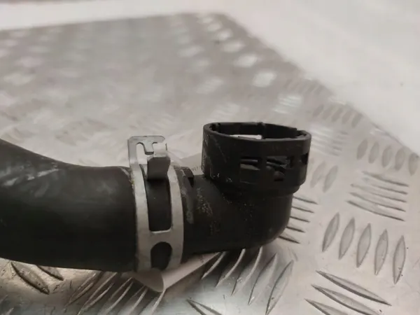 KIA Sportage 2019 Jäähdyttimen Letku image 2