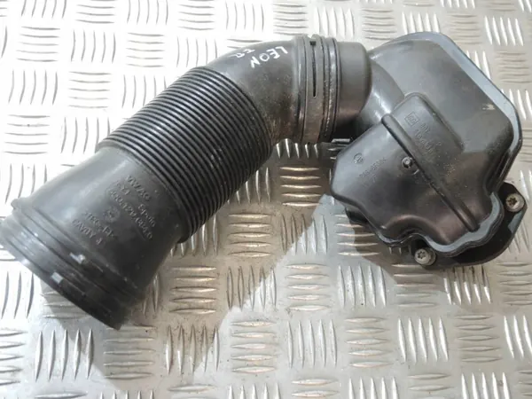 Luftresonatorrohr OEM 05E129654K VW Gebraucht image 3