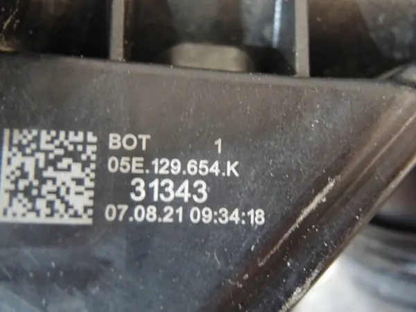 Luftresonatorrohr OEM 05E129654K VW Gebraucht image 4