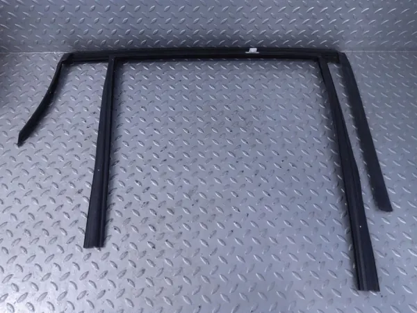 BMW X6 G06 Takaikkunan Lista Vasen OEM 7437808 image 7