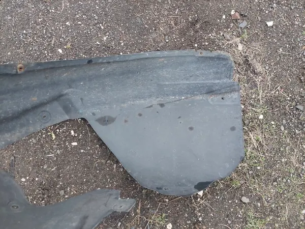 AUDI A3 8P Front Left Wheel Arch OEM 8P0821171C image 3