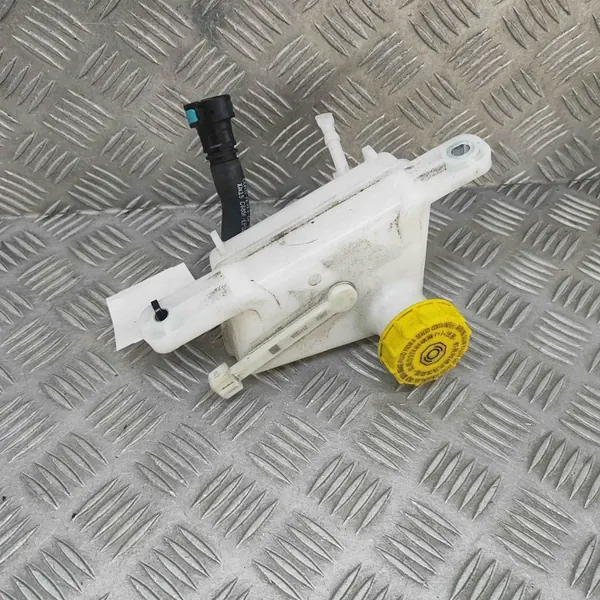 MG ZS SUV Remreservoir OEM 190910A image 2
