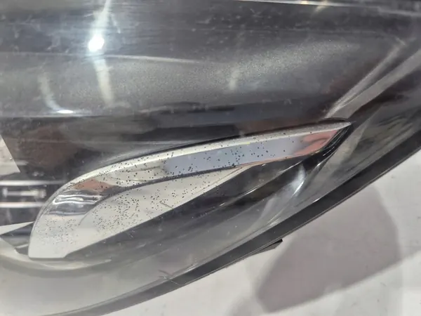 Faros izquierdo Peugeot 308 II 2013-2017 OEM image 5