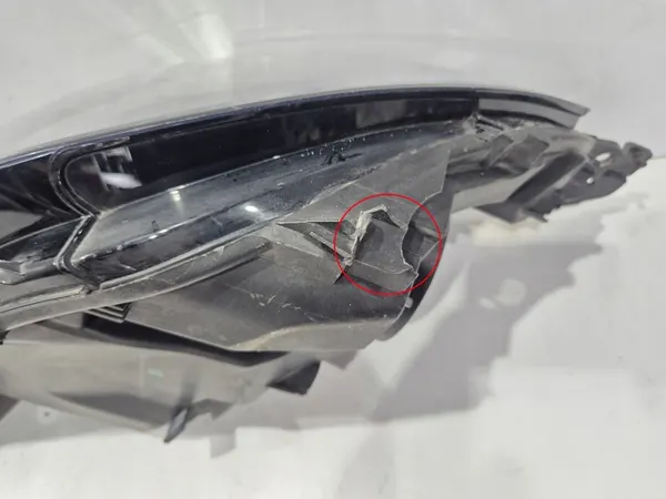 Faros izquierdo Peugeot 308 II 2013-2017 OEM image 7