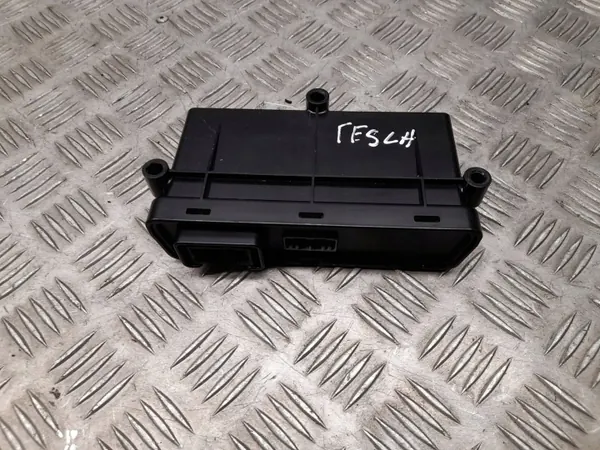 Tesla Model S takluckemotor OEM 101140000B image 4