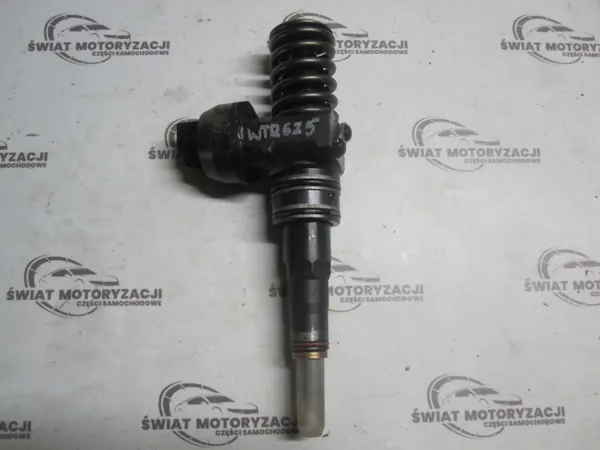 Inyector VW 1.9 TDI OEM 038130079GX - Usado image 2