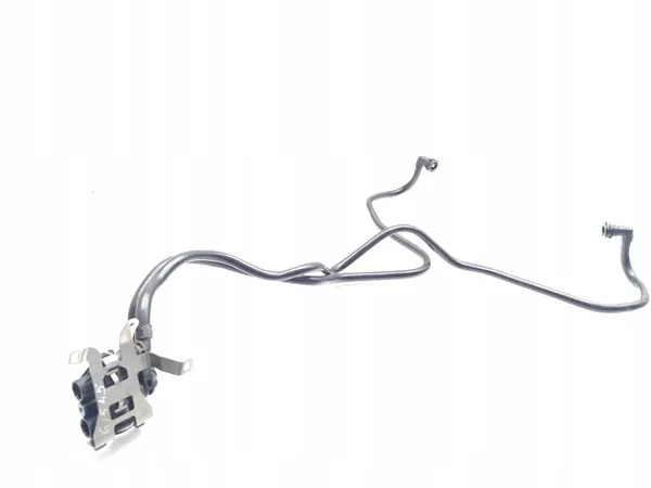 BMW OEM 8602403 Durite de refroidissement d'huile image 4