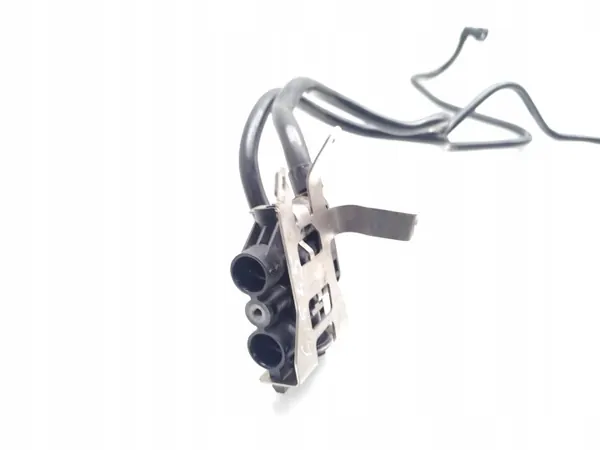 BMW OEM 8602403 Durite de refroidissement d'huile image 5