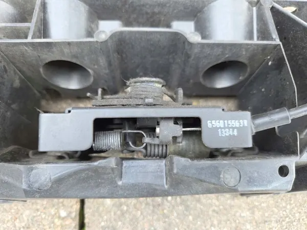 RENAULT CLIO IV CAPTUR Obere Vorderachsträger mit Schloss 625003860R image 10