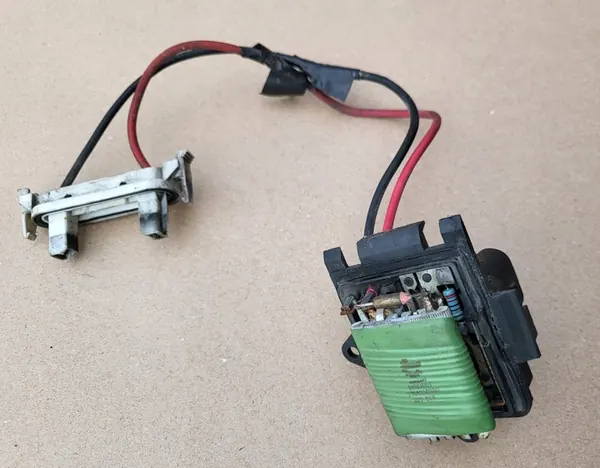 Weerstand Blower Motor Renault Kangoo I Lift Clio OE 7701050890 image 3