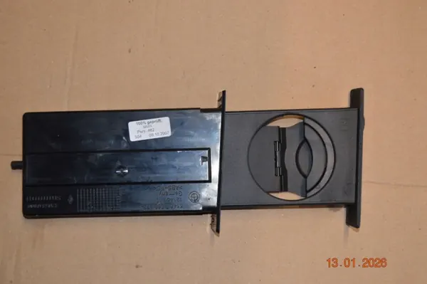 Porta-copos BMW OEM 7063178 para E60 UK image 3