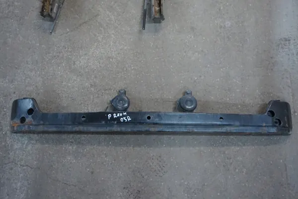 Barra reforço para-choques dianteiro RAV4 II OEM 00-05 image 2