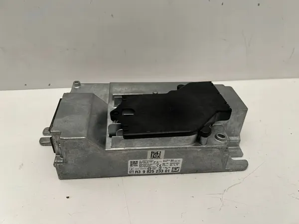 Amplificador BMW 9825233 para G20 G30 G11 image 2
