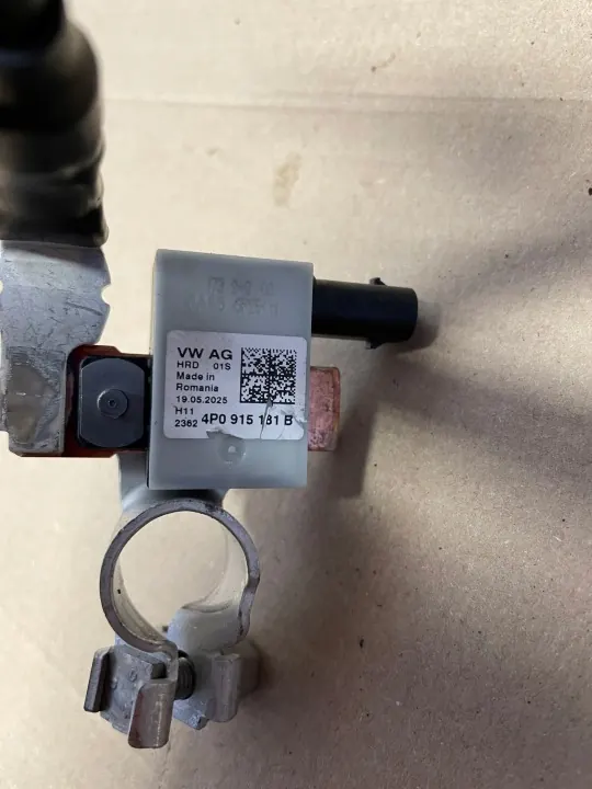 Pince Négative Audi A5 2025 OEM 4P0915181B image 3