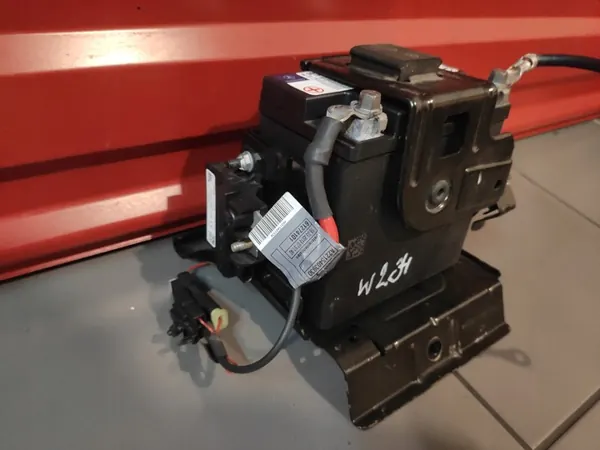 Module batterie arrière OEM A0009822023 pour Mercedes Classe C image 3