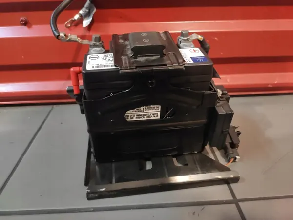 Module batterie arrière OEM A0009822023 pour Mercedes Classe C image 5