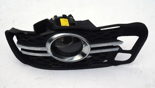 MERCEDES C W204 Halogeenkap Chrome Links OE image 9