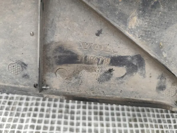 Volvo S60 II V60 Lift 13-18 Proteção do Para-choque Frontal 31386719 image 7