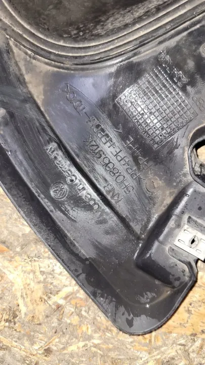 Aile avant droite VW Golf VIII 2019- OEM 5H0805912K image 8