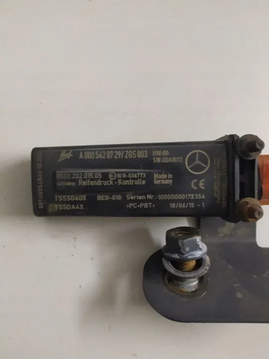 Mercedes Actros Sensor Presión Neumáticos Antena OEM 1234567 image 2