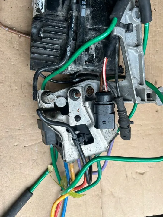 Compressore sospensione Porsche Cayenne 7L0616006F image 6