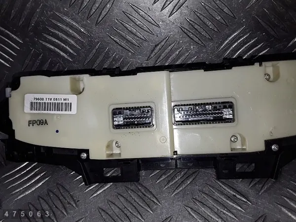 Honda CR-V AC-besturingsmodule OEM 79600t1v image 5