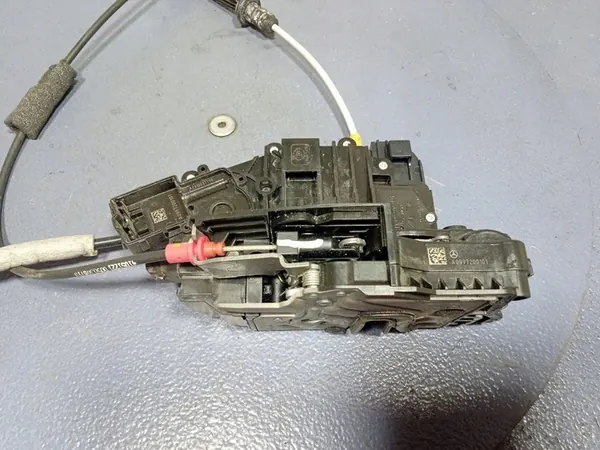 VÄNSTER FRAMDÖRRLÅS MERCEDES GLE W292 A0997200101 image 8