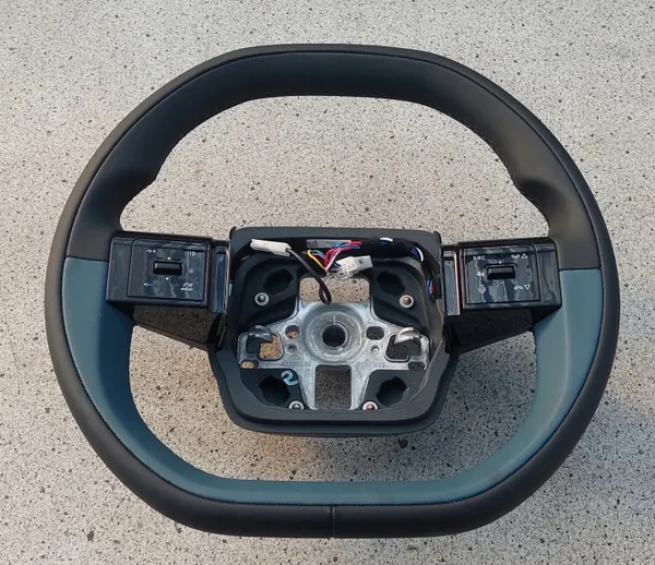 Fiat Grande Panda Ohjauspyörä OEM 9858296580 NR2 Nahka image 2