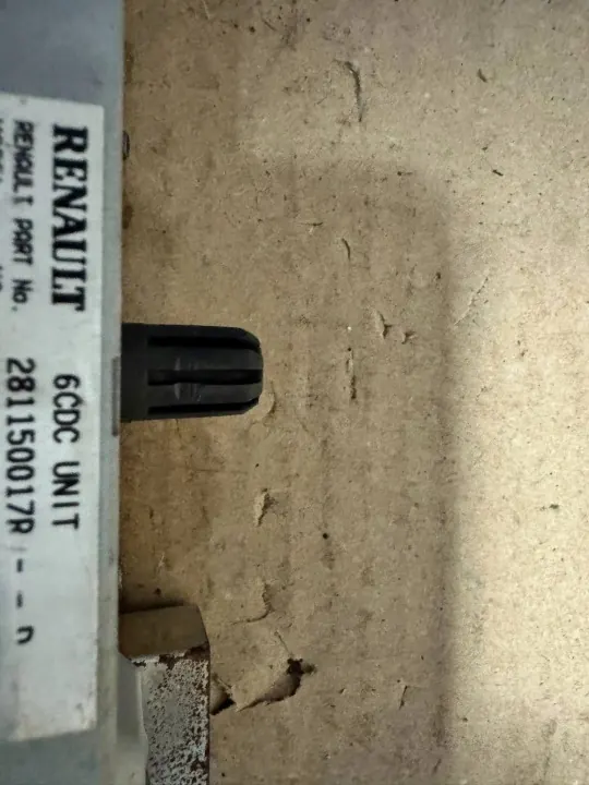 Radio CD Renault OE 281150017R pour Laguna III image 3