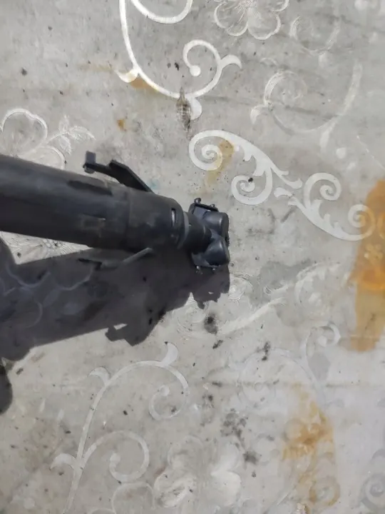OEM A2C53365251 Rechte Scheinwerferwaschdüse VW Passat B7 image 5