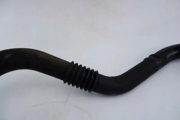 Öljytäyttöputki OEM 8200208708 Megane 06-08 image 4
