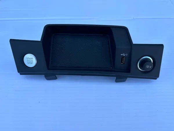 Panneau USB Start-Stop d'occasion OEM 80B864131A image 2