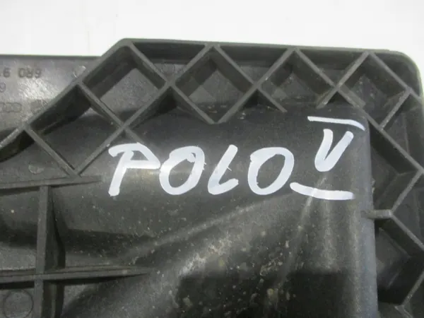 Akkuasennus Audi OE 6R0915331C image 4