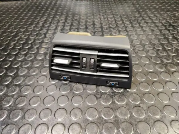 Rejilla de ventilación trasera OEM 9118249 BMW 5 GT F07 image 3