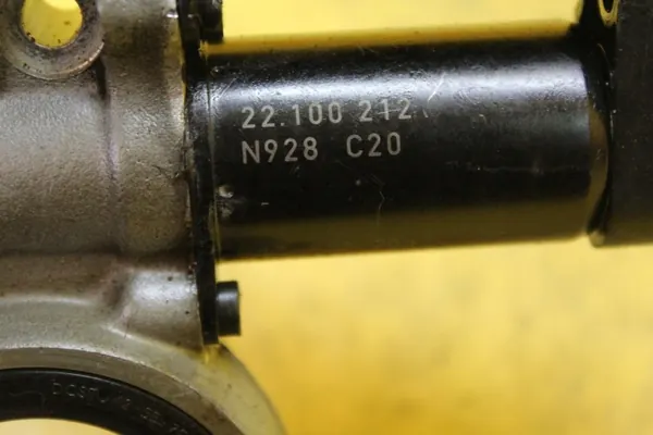 Kamaxelregulator OEM 06C103108D för Audi A6 C5 3.0 image 6