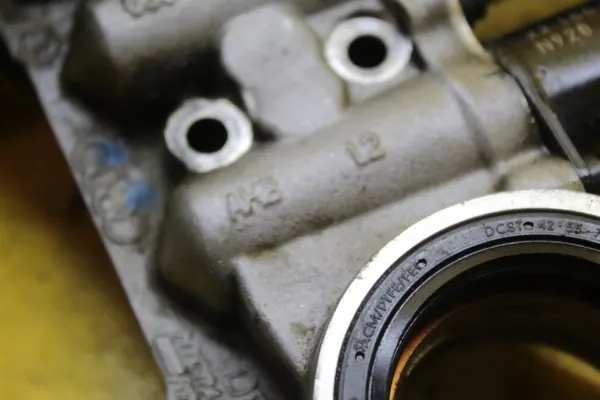 Kamaxelregulator OEM 06C103108D för Audi A6 C5 3.0 image 8