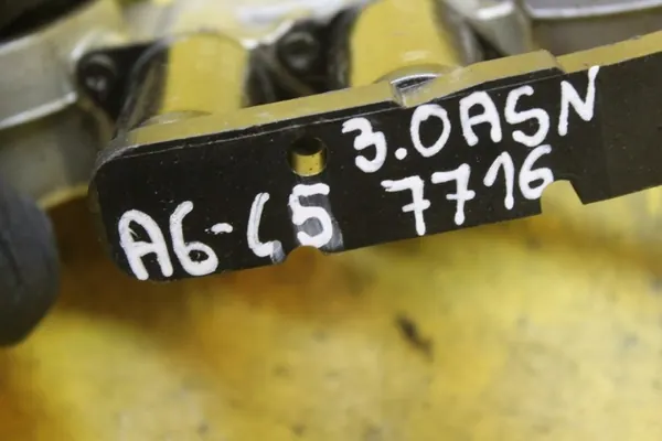 Kamaxelregulator OEM 06C103108D för Audi A6 C5 3.0 image 9