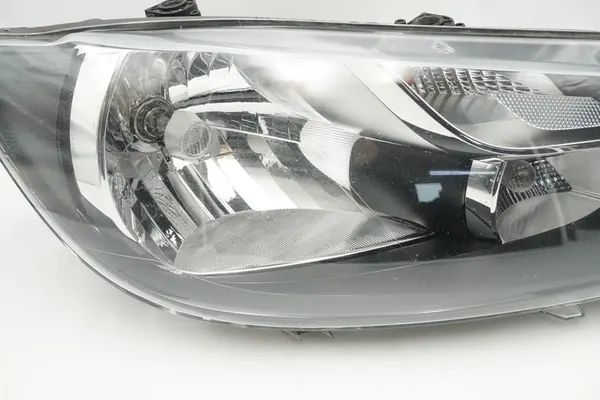 Oikea ajovalaisin VW Caddy III Lift 2K5941006A image 4