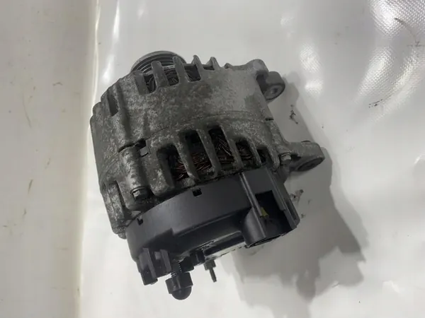 Vaihtovirtageneraattori VW Golf VIII Skoda Octavia IV 2.0TDI image 3