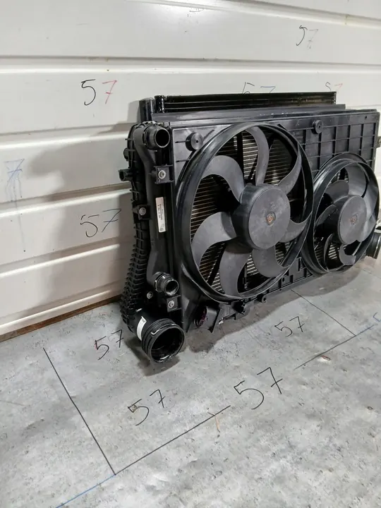 Radiador de Agua VW Touran I 1.9 TDI 1K0121253H image 6