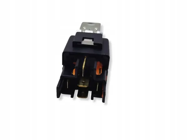 SsangYong Actyon Relais OEM 8418009000 - Gebruikt image 3