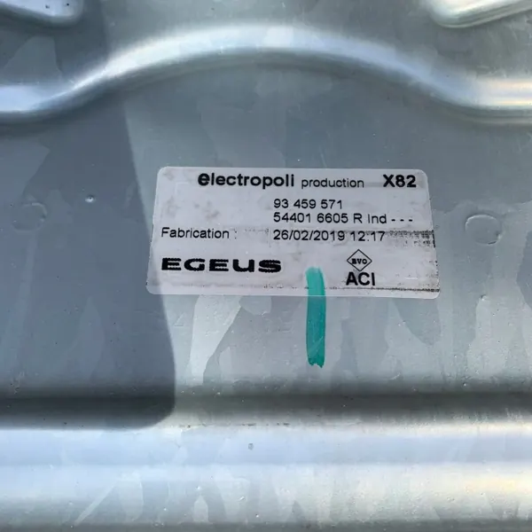 OEM 544016605R Carrinho Dianteiro para Renault Trafic image 4