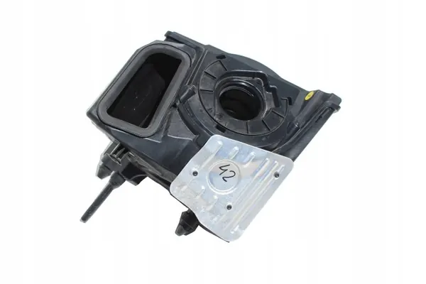 AUDI Ilmansuodatinkotelo 8W0133837H 8W0133835H image 2