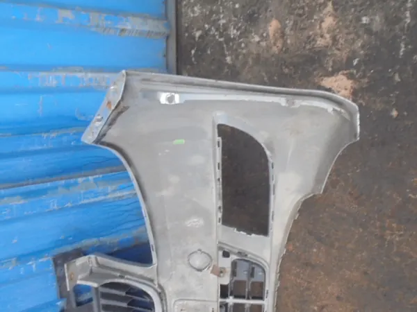 Paraurti anteriore Skoda Fabia II 2007-2014 image 5