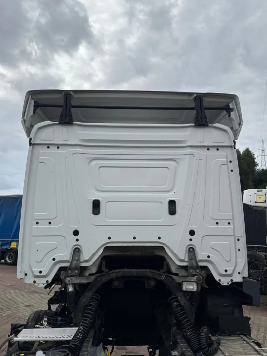 Cabine complète étroite basse Mercedes Actros MP4 Antos image 5